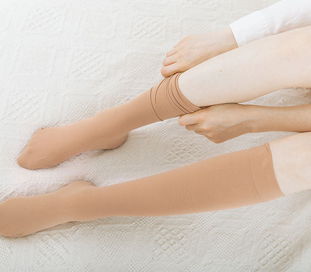 How to wear compression socks